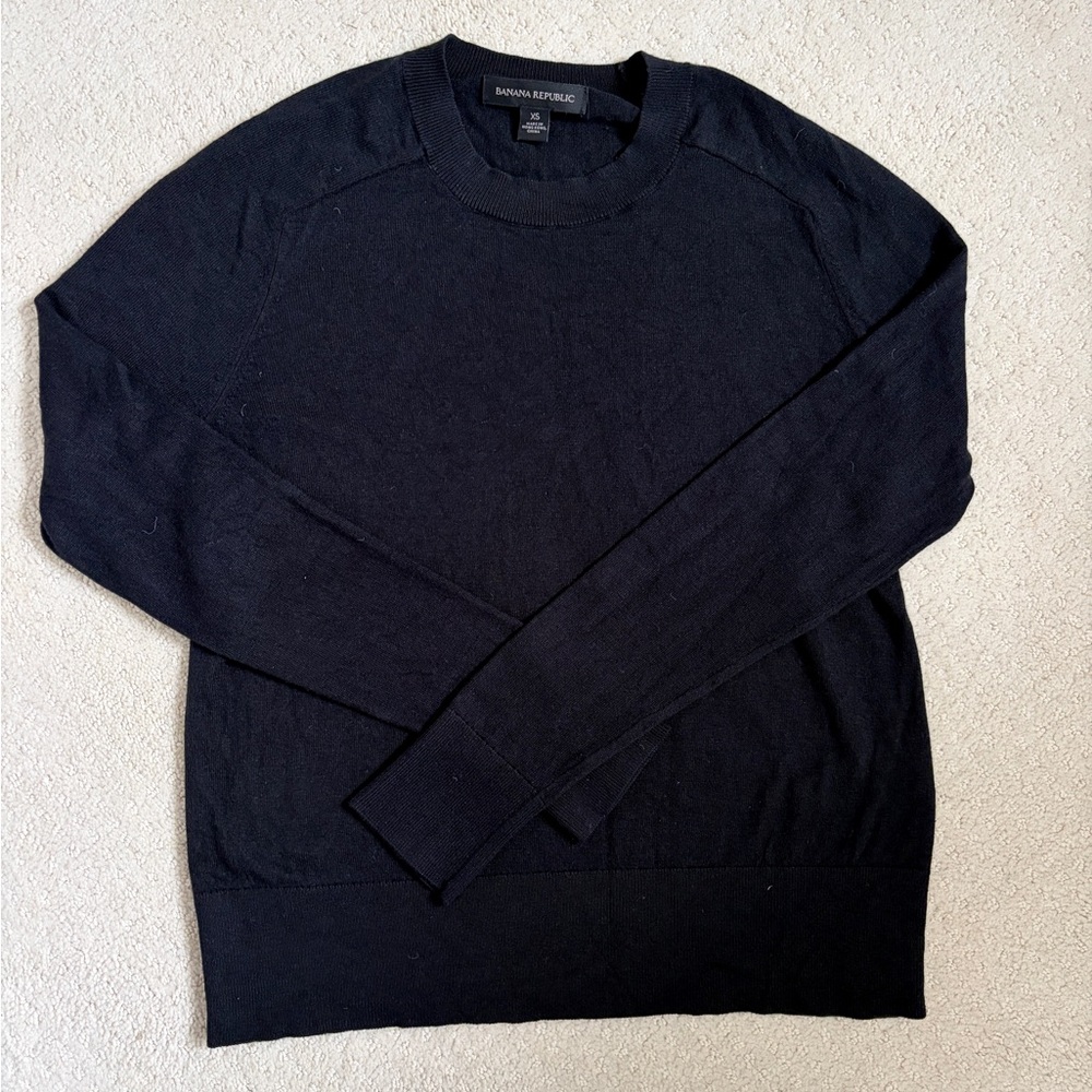 Black Banana Republic Lightweight Sweater